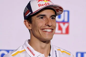 MotoGP: Marc Marquez scherzt: Ich wechsle zu Aprilia - Froh gelaunt. Marc Marquez am Sachsenring. 