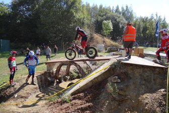Motorrad-Trial: MSC Oelsnitz holt sich zum Saisonauftakt vier Tagessiege - Die Saison im Motorrad-Trial – hier der Abschluss letztes Jahr in Oelsnitz – hat wieder begonnen.