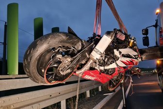 Motorradfahrer bei Fraureuth tödlich verunglückt - 