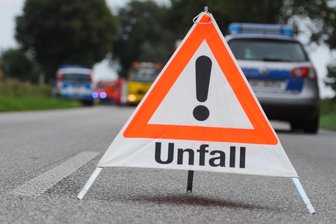 Motorradfahrer bei Unfall in Falkenstein schwer verletzt - Zu einem Unfall war es am Mittwoch in Falkenstein gekommen.
