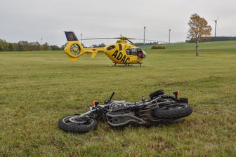 Motorradfahrer bei Unfall in Obersaida schwer verletzt - Ein Motorradfahrer ist bei einem Unfall im Großhartmannsdorfer Ortsteil Obersaida am Donnerstagnachmittag schwer verletzt worden.