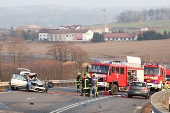 Motorradfahrer stirbt auf Autobahnzubringer - 