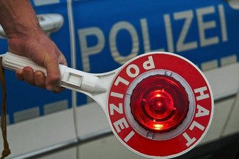 Motorradfahrer stirbt bei Unfall nahe Rebersreuth - Wegen eines tödlichen Verkehrsunfalls musste die B 92 bei Rebersreuth am Dienstagnachmittag voll gesperrt werden. 
