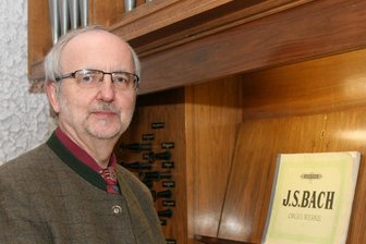 Mozart, Bach und Co. warten auf die Zuhörer in der Wechselburger Basilika - Organist Matthias Böhm aus Chemnitz spielt am 20. August zur Wechselburger Orgelmusik, unter anderem auch Bach.
