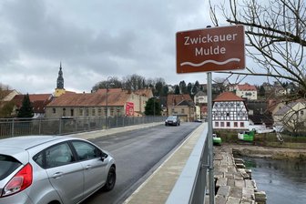 Müll an Flussufern in Lunzenau: Stadt ruft zum Frühjahrsputz auf - Zum Frühjahrsputz hat Lunzenau auch die Ufer von Mulde und Chemnitz im Blick.