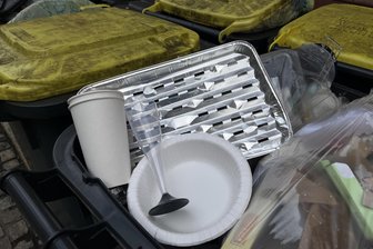 Müll durch Einwegverpackungen: Nächster Anlauf für Sondersteuer in Zwickau - Einwegverpackungen sollen nach dem Willen der Progressiven Demokraten verschwinden oder zur Vermeidung von Müll mit einer Steuer belegt werden.