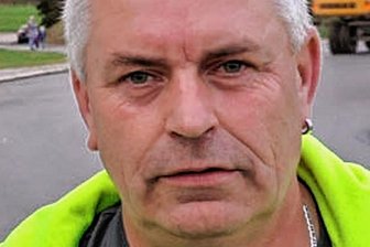 Müllbrand: Fahrer reagiert blitzschnell - Peter Ende - Der Müllfahrer aus Lobsdorf verhinderte Schlimmeres
