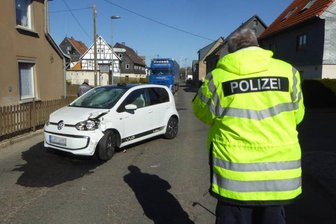 Mülsen: 15-Jährige Kradfahrerin schwer verletzt -