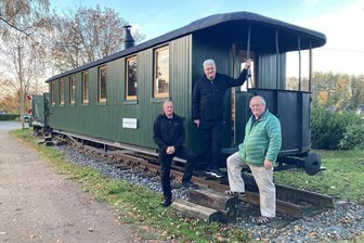 Mülsener Schmalspurbahn: Nach zwei ausverkauften Veranstaltungen gibt es eine dritte - Stephan Klose, Dietmar Kelm und Diethard Möckel (von links) halten die Erinnerungen wach.