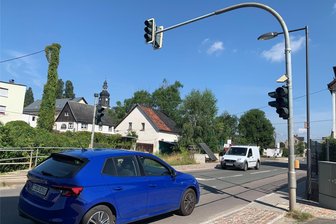 Mülsens zweite Ampel soll wieder scharf geschaltet werden - Wenn in Micheln die komplette Hauptstraße fertig saniert ist, wird Mülsens zweite Ampel wieder scharf geschaltet.
