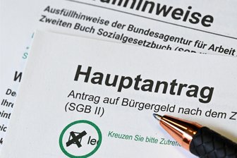 Müssen Kriegsflüchtlinge aus der Ukraine raus aus dem Bürgergeld? - Um das Bürgergeld wird nach wie vor heftig gestritten.