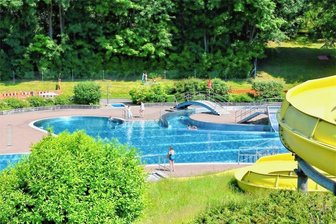 Mulda: Gemeinderäte beraten über Erhöhung der Eintrittspreise im Erlebnisbad - Die Gemeinderäte von Mulda beraten am Montag über höhere Preise im Erlebnisbad.