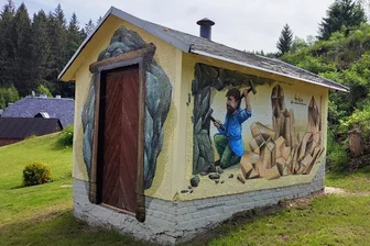 Muldenhammer greift für die Topaswelt tiefer in die Tasche - Das frühere Wasserhäuschen in Gottesberg wurde von André Wolf aus Weischlitz für die Topaswelt Schneckenstein neu gestaltet.