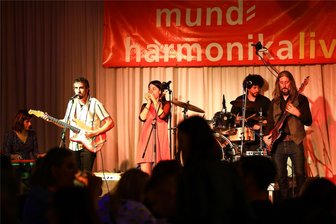 „Mundharmonika live“ bringt in diesem Jahr südamerikanisches Flair in den vogtländischen Musikwinkel - Die Argentinierin Xime Monzon war mit ihrer Band bereits 2023 beim Festival „Mundharmonika live“ dabei. Sie wird diesmal auf zwei Veranstaltungen auftreten und ist auch Begleitband beim Blueser-Wettbewerb „Seydel open“ .