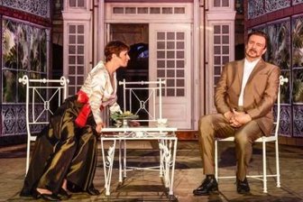 Musical "My Fair Lady" wird nicht auf dem Theaterplatz in Chemnitz gezeigt - "My Fair Lady" in Chemnitz: Sie, Franziska Krötenheerdt als Eliza Doolittle, eröffnet ihm, Matthias Winter in Henry Higgins' Rolle, dass sie künftig ohne ihn auskommen will und kann.