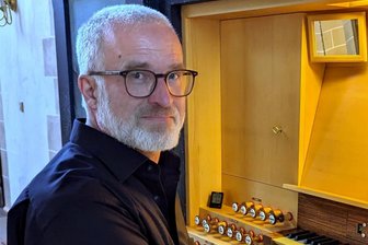 Musik erklingt in Rochlitzer Kunigundenkirche - Der Chemnitzer Organist Siegfried Petri musiziert am Sonntag in Rochlitz.