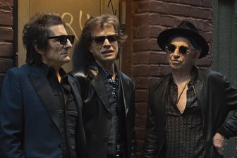 Musik für Männer in Autos mit H-Kennzeichen: Die "Hackney Diamonds" der Rolling Stones - Gesteinsreste: Ron Wood (76), Mick Jagger (80) und Keith Richards (79) sind die Rolling Stones.