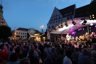 Musik-Genuss mit unterschiedlichem Flair: "Summer swing" und Waldparksingen -