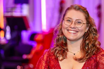 Musik im Erzgebirge: Philharmoniker laden zu neuen Entdeckungen ein - Kristina Pernat Ščančar dirigiert beim Konzert am Mittwoch die Philharmoniker.
