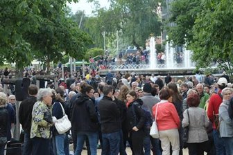 Musik und Fußball: Festival erhält Konkurrenz - Trotz zeitweisen Regens war die Innenstadt zur "Fête de la Musique" im vergangenen Jahr gut besucht.