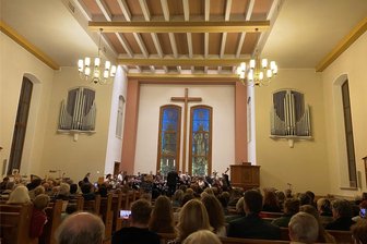 Musik zum Drachenzähmen in Plauener Kirche erntet großen Applaus - Das Herbstkonzert des Vogtlandkonservatoriums in der Plauener Erlöserkirche war gut besucht.