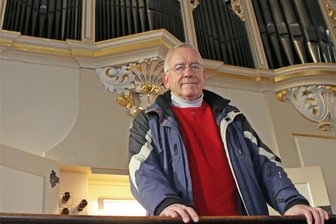 Musikalische Woche in Oederan: Kirchgemeinde verkündet zwei Höhepunkte - Andreas Schwinger spielt am Donnerstag die Orgelmusik zur Mittagszeit in der Stadtkirche Oederan.