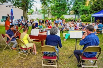 Musikalisches Grillfest am Montag im Greizer Goethepark - Beim Grillfest des Fördervereins der Vogtland-Philharmonie in Greiz geht es gemütlich zu.