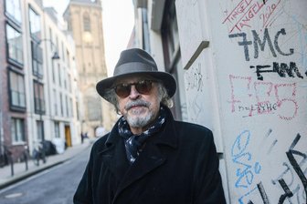 Musiker Niedecken sorgt sich vor WM um den Fußball - Wolfgang Niedecken macht sich Sorgen um den Fußball. (Archivbild)