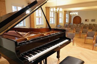 Musikrat sucht Zwickaus wohlklingendste Orte - Der Flügel im Schumannhaus kommt ebenso in Frage wie die Instrumente in der "Neuen Welt" oder dem Wieckgymnasium.