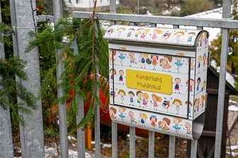 Muss die Kita in Wolkenburg abgerissen werden? - Eltern aus Wolkenburg sorgen sich um die Unterbringung ihrer Kinder. Was plant die Stadt mit der Kita im Ort?