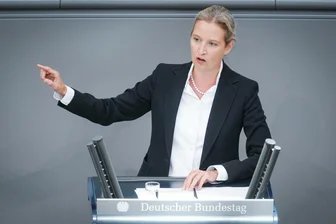 Musste Alice Weidel "untertauchen" - oder war sie eher im Urlaub? - MdB Alice Weidel (AfD).