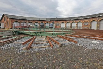Musste wegen Gefängnisbau weichen: Historischer Zwickauer Wasserturm zieht zum Bahnbetriebswerk - Der Wasserturm könnte künftig am Ringlokschuppen im früheren Bahnbetriebswerk stehen.