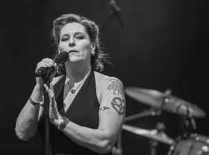 «Mut zur Liebe»: Letztes Album von Anna R. erscheint - Auf dem Album geht es auch viel ums Abschiednehmen und um den Tod.