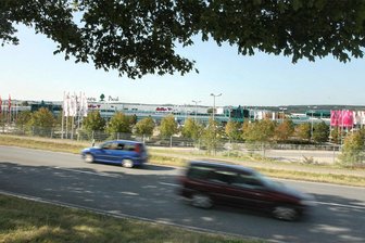 Mutter auf Geschenke-Klau? Diebin greift im Plauen-Park ins Regal - In einem Geschäft im Plauen Park ereignete sich am Donnerstag ein Diebstahl. Die Täterin entkam.