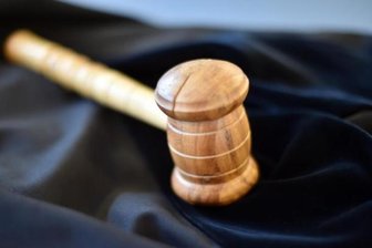 Mutter gegen Tochter: Gericht verhängt Freiheitsstrafe -