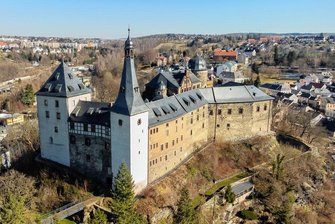 Mylau öffnet seine Türen im Advent - Auch die Burg gehört zu den Veranstaltungsorten des Mylauer Kalenders. Dort tritt am 16. Dezember der Musikverein Mylau-Reichenbach im Burghof auf.