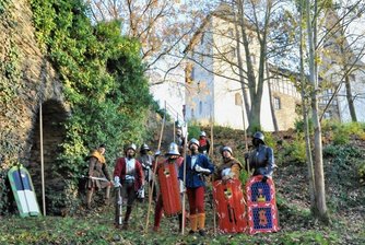 "Mylauer Musterung" lockt am Wochenende auf die Kaiserburg im Vogtland - Das Living-History-Projekt "Kurfürstlich Sächsische Kriegsknechte 1475"ruft am Wochenende zur mittelalterlichen Musterung.
