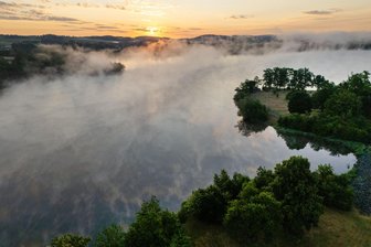 Mystische Morgenstimmung an der Talsperre Pirk -
