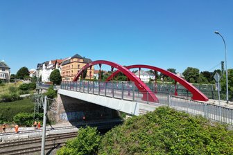 Nach 14 Jahren: Immer noch kein Urteil im Werdauer Brückenstreit - 2011 wurde die neue Brücke in der Holzstraße freigegeben. Der Vorgänger war verrostet.
