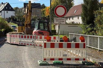 Nach 17 Jahren Warten: Baustart in der Frankenberger Straße - Am Angerbach haben die Bauarbeiten an der Frankenberger Straße bereits begonnen.