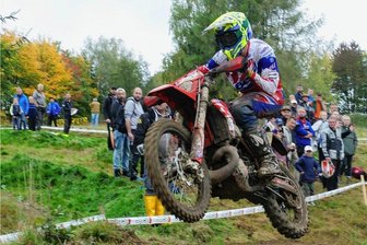 Nach 40 Zweirad-Diebstählen in 15 Jahren: "Rund um Zschopau" wieder Ziel von Dieben? - Der Enduro-Test "Truschbach" am Waldkirchener Steinbruch lockte wieder zahlreiche Zuschauer an die Strecke - darunter auch den weit angereisten Jörg Wunderlich aus dem brandenburgischen Tauche. 