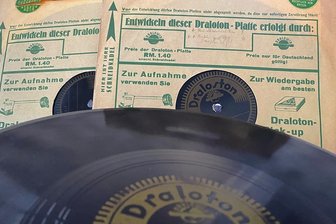 Nach 90 Jahren im Kirchturm: Reichenbacher Konzertrarität erklingt bald online - Das einmalige Ton-Dokument, von dem bisher nur ein paar Leute wussten: 23 Selbstschnitt-Platten, die nun in der Landesbibliothek digitalisiert werden.