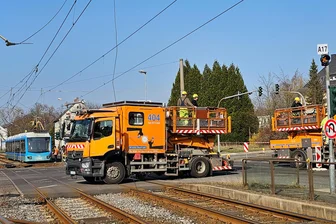 Nach Abriss einer Oberleitung in Chemnitz: Bahnverkehr rollt wieder - Der Oberleitung musste repariert werden.