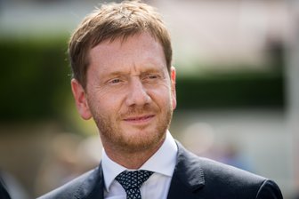 Nach AfD-Urteil: Kretschmer will sich Wahlrechtsdebatte nicht verschließen - 