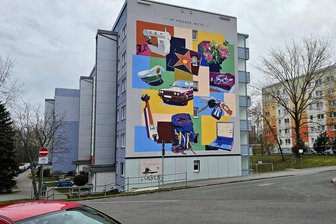 Nach Angriff auf Gedenktafel für NSU-Opfer in Hutholz: Fraktion fordert Haltung gegen Rassismus und Rechtsextremismus - Erst im vergangenen Jahr eingeweiht, wurde das den Opfern der NSU-Morde gewidmete Wandbild nun beschmiert.
