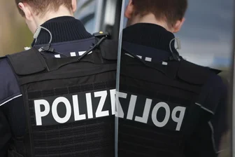 Nach Attacke auf Pkw-Spiegel in Plauen: Polizei stellt Tatverdächtige - Vandalismus: Ein Zeuge informierte in Plauen die Polizei.
