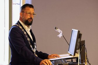 Nach Attacke auf Schüler: Erster Gerichtstermin gegen Glauchaus OB Marcus Steinhart noch im Oktober - Oberbürgermeister Marcus Steinhart hat noch in diesem Monat einen Termin im Amtsgericht.