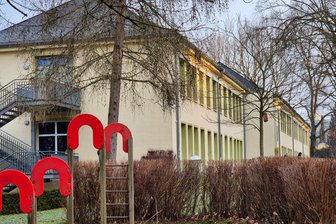 Nach Aus für Chemnitzer Kitas: Kita in Reichenbrand darf überraschend wieder hoffen - Die Chemnitzer Kindertagesstätte „Lupino“ im Stadtteil Reichenbrand war vor wenigen Tagen noch zur Schließung vorgesehen. Nach Appellen von Eltern gibt es nun neue Überlegungen, die einen Erhalt der Einrichtung ermöglichen sollen.