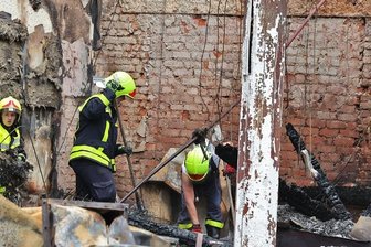 Nach Brand in "Uni" Lichtenstein: Vereine starten Spendenaktion für Jugendwehren - Der Einsatz am "Uni" hatte den Feuerwehrleuten alles abverlangt. Nun werden Spenden für den Nachwuchs gesammelt.