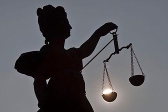 Nach Brandanschlag auf Zwickauer Asylbewerberheim: Anklage wegen versuchten Mordes - 